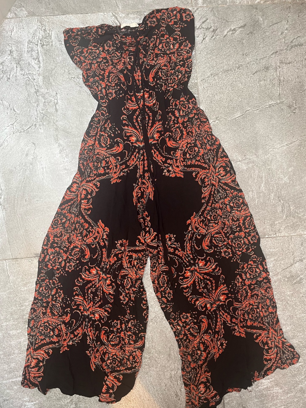 ILLA ILLA Black Jumpsuit with Floral Scroll Print